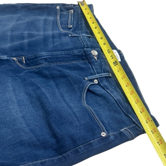 Good American Good Straight Leg Medium Wash Jeans Size 20P Capsule Comfort Chic - Picture 7 of 10